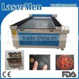 Garment Fabric Laser Cutter Machine Price / Laser Cloth Cutting Machine LM-1325 thumbnail-2