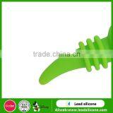 2017 Factory Wholesale Banana Shape Silicone Wine Bottle Stopper thumbnail-4