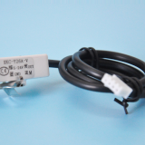 Small pipeline level sensor Y26A-V