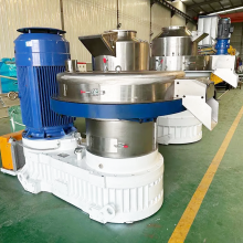 High-Capacity 1.5-2.5T/H Ring Die Pellet Mill thumbnail-4