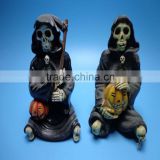 Traditional Resin skull figurine for halloween decor from Dehua