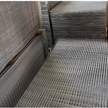 Galvanized Wire Mesh Fence Small Hole Thick Dog Cage Breeding Building Steel Bar Mesh Wire Protection thumbnail-1