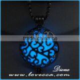 Best Gift Luminous Pendant Necklace Hollow Floating Glow in the Dark Luminous Necklace Locket thumbnail-4