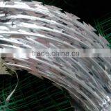 High Quality Electro/hot Dipped Galvanized Concertina Razor Wire/razor Barbed Wire From Factory thumbnail-4