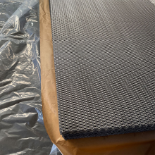 Hot Dip Galvanized Diamond Hole Expanded Metal Mesh for Fence thumbnail-3