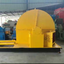 Дробилка дисковая может за один раз резать бревна диаметром 40 см на опилки размером 3 - 5 см. Большая дробилка для деревянных дисков thumbnail-3