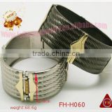 FH-H060 fashion golden bangle (imitation jewelry)