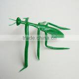 Green Plastic Animal Mantis Plant Ties thumbnail-4