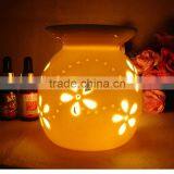 2015 Ceramic Material White Color Flower Hole Unglazed Ceramic Oil Burner thumbnail-4