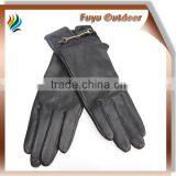 Women Pig Split Leather Gloves With Metal Accessory on Cuff