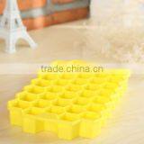 Summer Honeycomb Design Ice Tray Silicone Ice Maker thumbnail-5