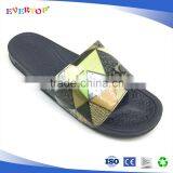 Summer European Ladies Fashion Metallic Color Flat Men Sandals Shower Slipper thumbnail-1