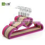 Customized velvet hangers suppliers