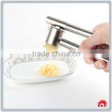 Household Manual Kitchen Tool Portbale Stainless Steel Garlic Press thumbnail-3