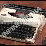 OLD TYPE WRITER