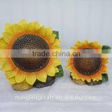 Outdoor Solar Power Resin Sunflower Garden Lighting thumbnail-2