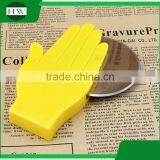 Promotional Gifts Wholesale Hand Shaped Plastic Pizza Cutter Fork thumbnail-3