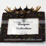Wholesale Custom Polyresin Reindeer Souvenir Photo Frame for Sale thumbnail-2
