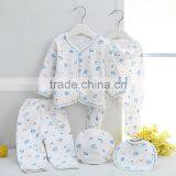 Full Printing Knitted Long Sleeve New Born Baby Gift Set thumbnail-1