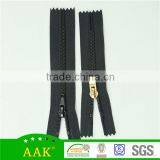 5# Nylon Closed End no Bottom Stop 5 Coil Zipper thumbnail-3
