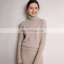 Женский зимний теплый вязаный свитер с воротником-чехлом thumbnail-4