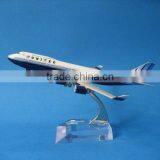 Metal B747 United Airplane Model