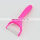 Sharp Ceramic Blade Vegetable Cucumbers Peeler thumbnail-5