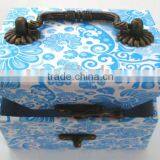 Color Print Deluxe Gift Box thumbnail-1