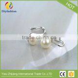 Wholesale 925 Elegant Pearl Half Hoop Silver Earring Hoop in Silver Jewelry thumbnail-1