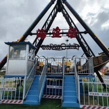 24-Seat Pirate Ship thumbnail-2