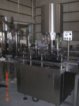 SS 304 Beverage Bottling Equipment 4000BPH Pneumatic Electric Driven Type thumbnail-2