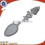 Bulk Souvenir Pearl Custom Design Zinc Alloy Collectible Spoon for Gifts thumbnail-1