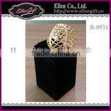 Nigerian Big Wedding Ring R-0931 thumbnail-1