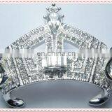 China Wholesale Noble Beautiful Shiny Rhinestone Crown Brooch for Decoration thumbnail-1