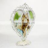 Direct Factory Heart Shaped Handmade Metal Photo Frame thumbnail-2