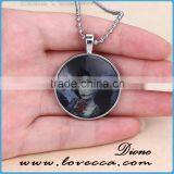 Halloween Necklace Ghost Children Round Locket Glow in the Dark Pendant Halloween Decoration thumbnail-3