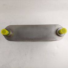 Diesel Engine Spare Part Oil Cooler Core 4916621 for K38 QSK38 Diesel Engine thumbnail-2