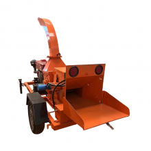 Small Diesel Drives Leaf and Tree Branches Crusher for Home Use