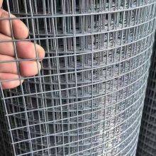 Hot-Dipped Galvanized Welded Wire Mesh Rolls for Heavy-Duty Fencing and Protection thumbnail-1