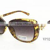 Wholesale Price Fashion Women Sunglasses With Flower Shaped Diamond thumbnail-2