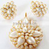 Beautiful White Pacchi Stone Necklace Locket Set thumbnail-1