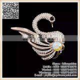 Color Crystal Diamond Cereals Brooch Big Pearl Brooch Pin thumbnail-4