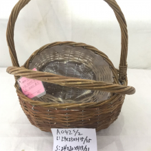 Willow Basket With Handles And Plastic Liners thumbnail-2