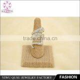 2015 Yiwu New Products Silver Plated Finger Ring With White Rhinestone Snake Shape thumbnail-1