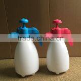 2L High Quality Garden Plastic Manual Sprayer Pressure Sprayer thumbnail-2