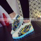 HFR-T1731 2017 New Arrival Fashion Flower Printing Led Shoes thumbnail-4