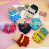 TC13015 Low Price 100% Acrylic Knitted Warm Winter Children Gloves New Fashion Fur Gloves for Children thumbnail-1