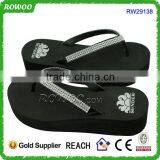 China Factory Wholesale Summer Fashion Italian Style High Heel Lady Flip Flops Slippers With Diamond