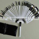 Black/white 24 Piece Cosmetic Makeup Brush Set With Black Case