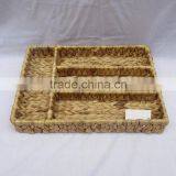 Weaving Water Hyacinth Baskets With Handle and Iron Frame thumbnail-6